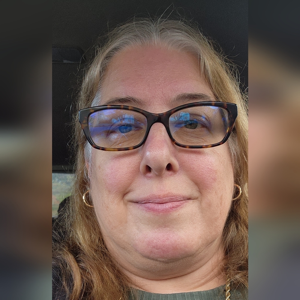 Meet your Posher, Rebecca